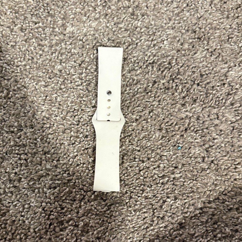 White Silicone Wristband Replacement for Smartwatches